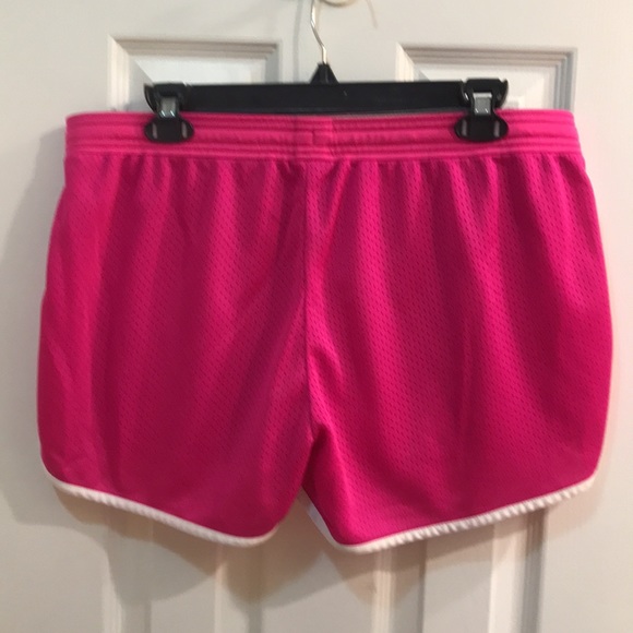 ⚡️FINAL PRICE⚡️ Champion Pink Shorts - Picture 4 of 8